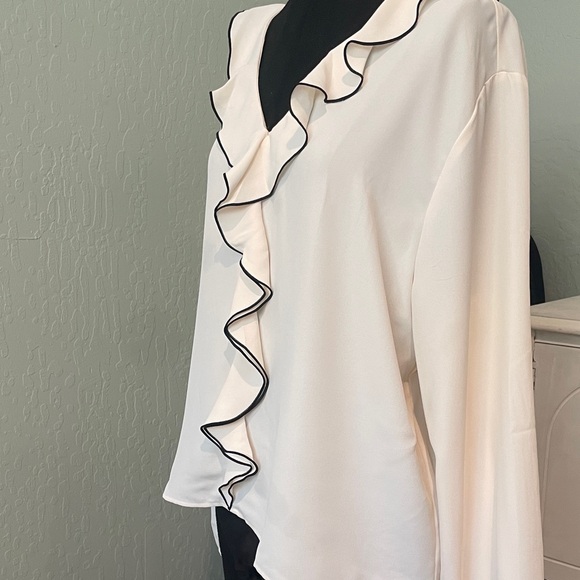 Loft Cream Ruffle Blouse - Picture 2 of 7